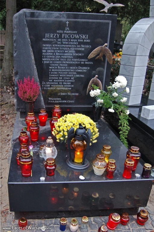 Faces of Warsaw - Powązki - Military Cemetery, Avenue of the Meritorious (Aleja Zasłużonych), All Saints 2008