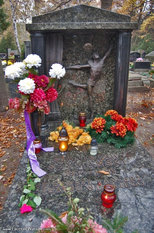Faces of Warsaw - Powązki - Military Cemetery, Avenue of the Meritorious (Aleja Zasłużonych), All Saints 2008