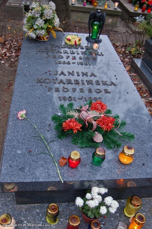Faces of Warsaw - Powązki - Military Cemetery, Avenue of the Meritorious (Aleja Zasłużonych), All Saints 2008