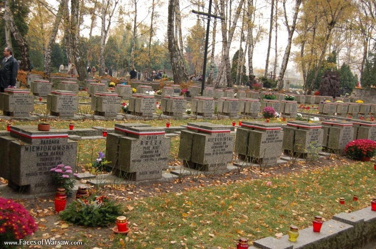 Faces of Warsaw - Powązki - Military Cemetery, All Saints 2008