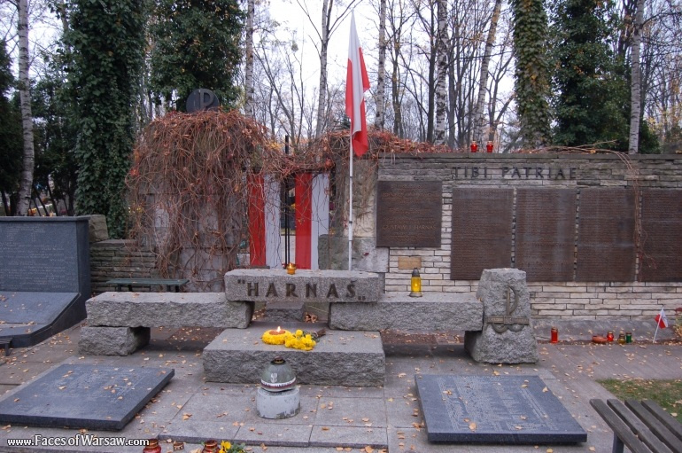 Faces of Warsaw - Powązki - Military Cemetery, All Saints 2008