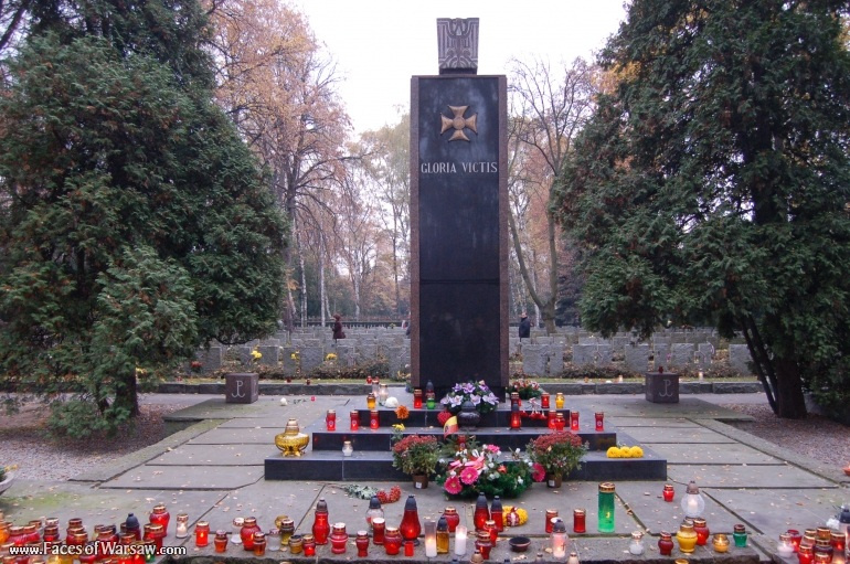 Faces of Warsaw - Powązki - Military Cemetery, All Saints 2008
