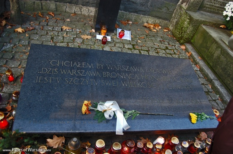 Faces of Warsaw - Powązki - All Saints 2008