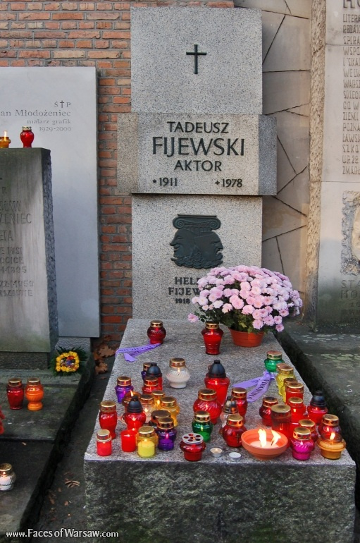 Faces of Warsaw - Powązki - All Saints 2008
