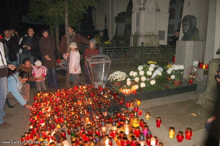 Faces of Warsaw - Powązki - All Saints 2008
