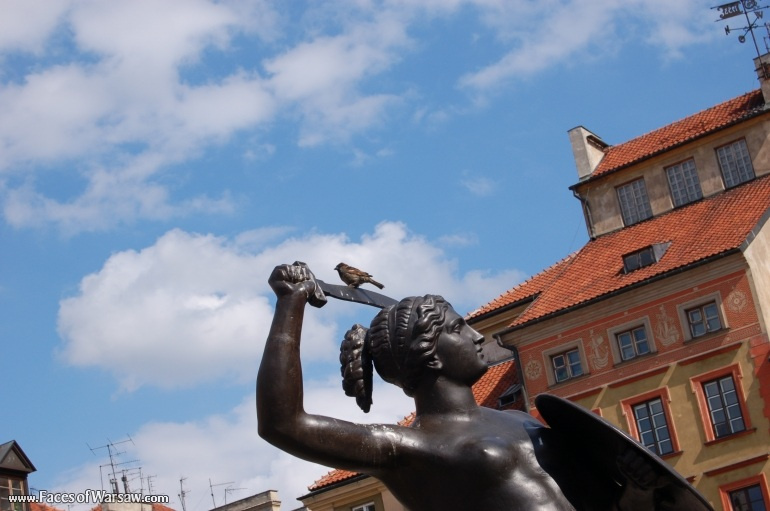 Faces of Warsaw - The Marmaid Monument at the centre of Market-Place