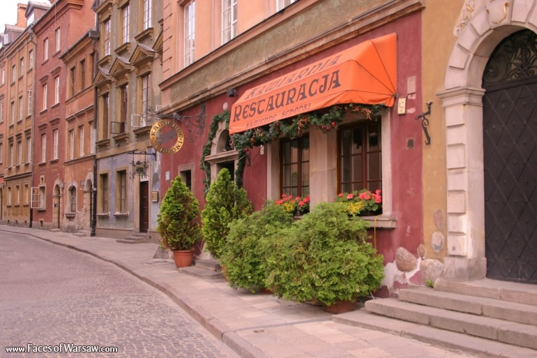 Faces of Warsaw - Market - Place
