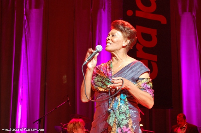 Faces of Warsaw - Dionne Warwick concert at the Congress Hall