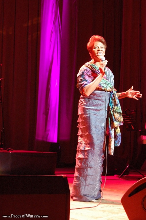 Faces of Warsaw - Dionne Warwick concert at the Congress Hall