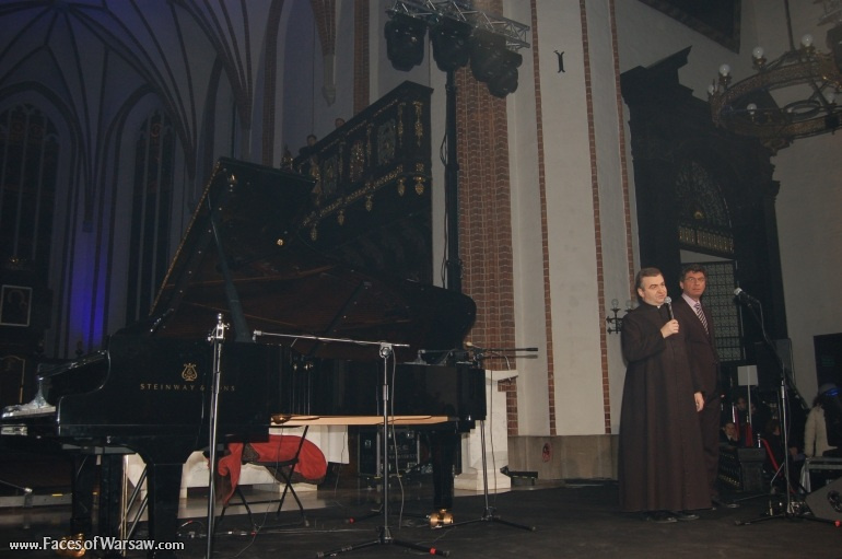 Faces of Warsaw - Barbara Hendricks Christmas Concert in St. John's Cathedral