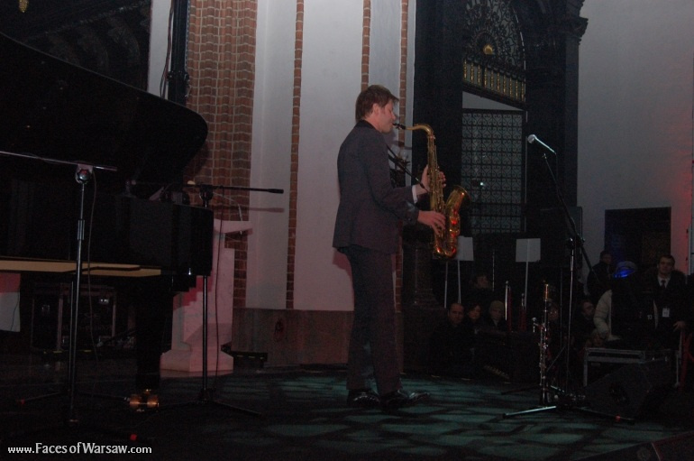 Faces of Warsaw - Barbara Hendricks Christmas Concert in St. John's Cathedral