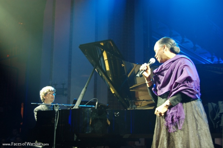 Faces of Warsaw - Barbara Hendricks Christmas Concert in St. John's Cathedral