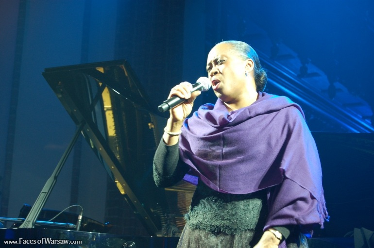 Faces of Warsaw - Barbara Hendricks Christmas Concert in St. John's Cathedral