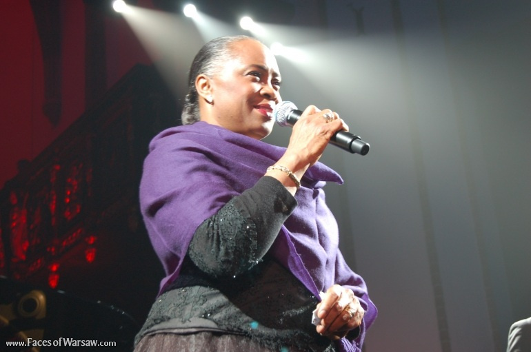 Faces of Warsaw - Barbara Hendricks Christmas Concert in St. John's Cathedral