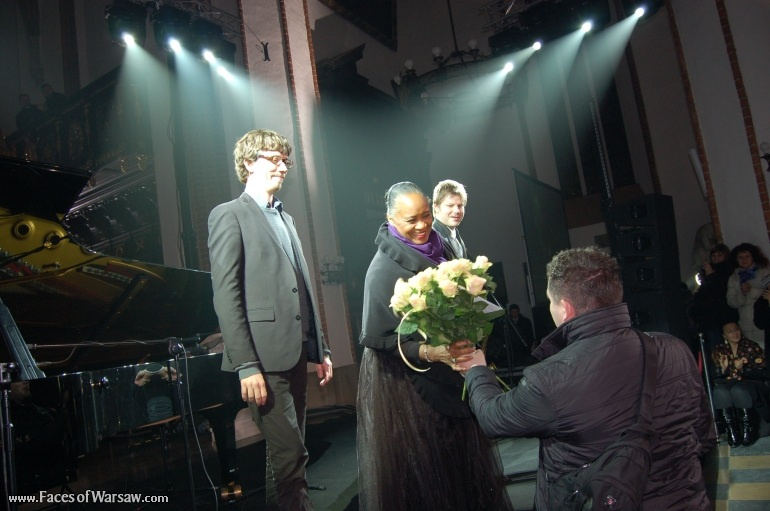 Faces of Warsaw - Barbara Hendricks Christmas Concert in St. John's Cathedral