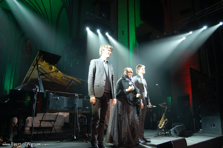 Faces of Warsaw - Barbara Hendricks Christmas Concert in St. John's Cathedral