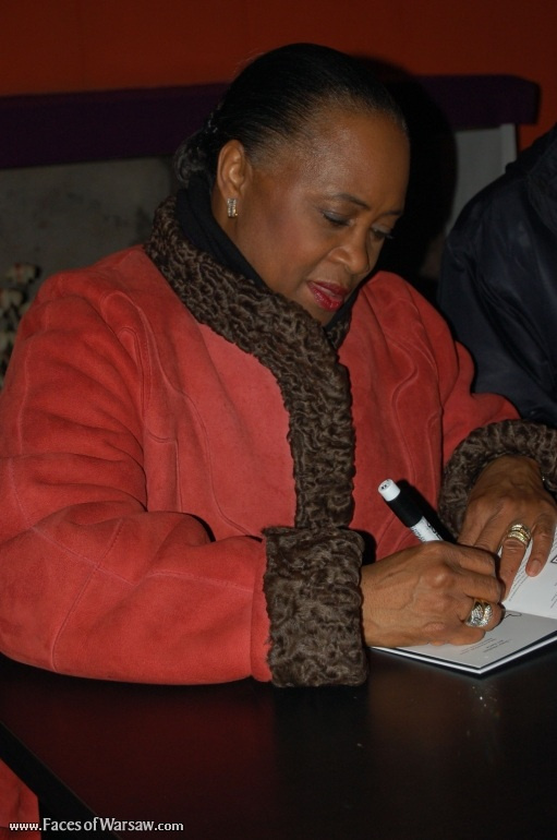 Faces of Warsaw - Barbara Hendricks Christmas Concert in St. John's Cathedral