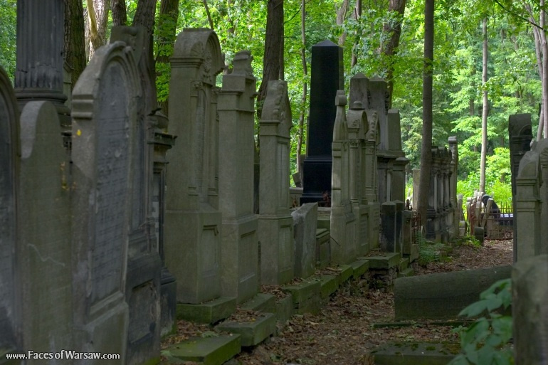 Faces of Warsaw - Jewish Cemetery