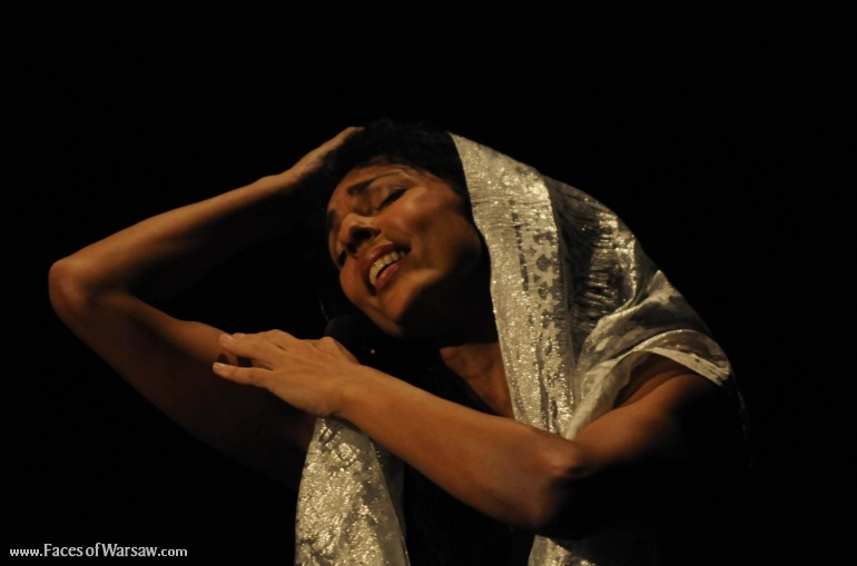Faces of Warsaw - "Singer's Warsaw" Festival: "Raisins with Almonds" - Recital by Nina Stiller