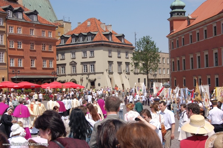 Faces of Warsaw - Castle Square