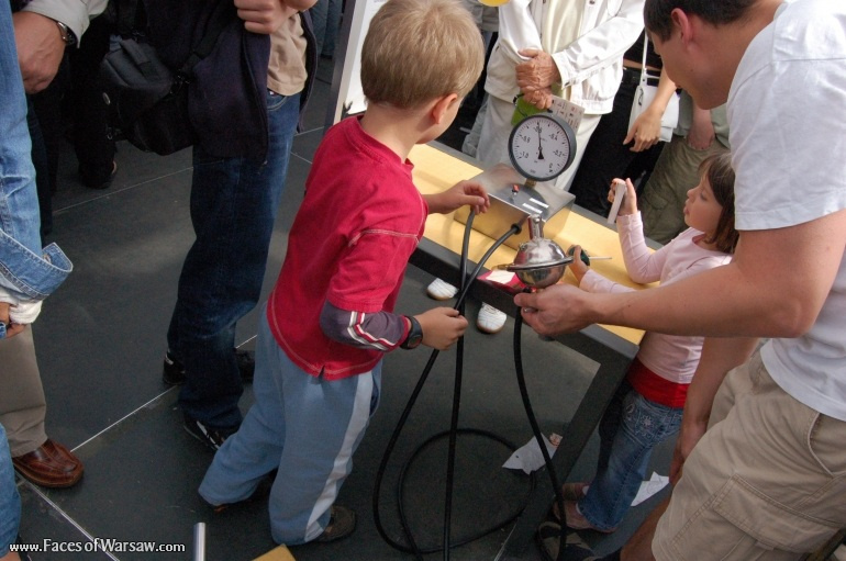 Faces of Warsaw - Scientific Picnic 2008