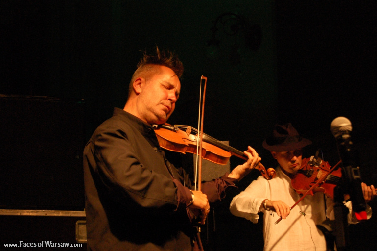 Faces of Warsaw - "Singer's Warsaw" Festival 2009: "East meets East" - concert by Nigel Kennedy and Kroke