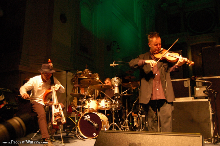 Faces of Warsaw - "Singer's Warsaw" Festival 2009: "East meets East" - concert by Nigel Kennedy and Kroke