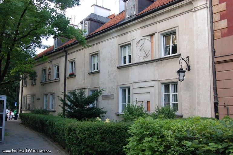 Faces of Warsaw - Buildings and Streets