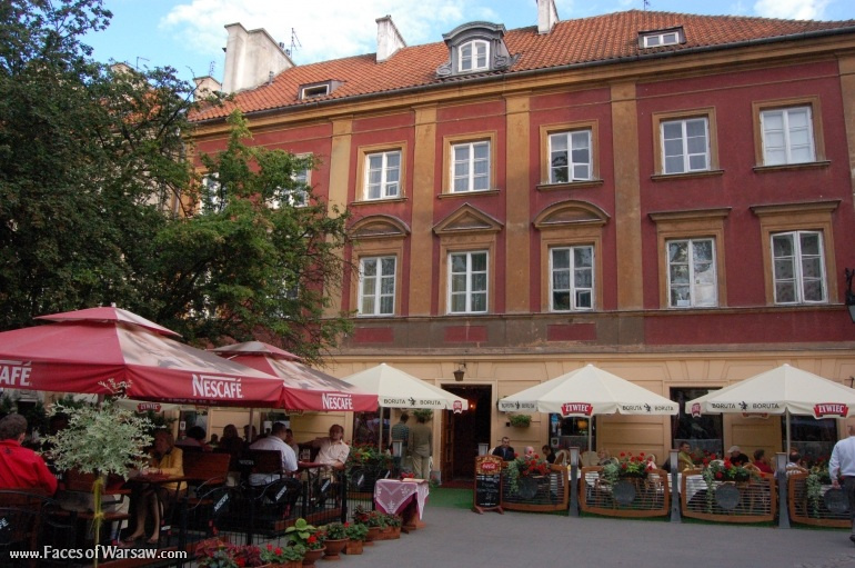 Faces of Warsaw - Buildings and Streets