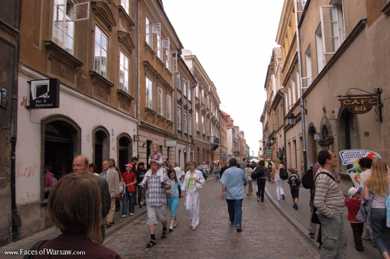 Faces of Warsaw - Buildings and Streets