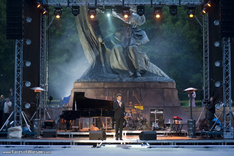 Faces of Warsaw - Chopin in classic, jazz and rock style