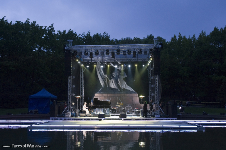 Faces of Warsaw - Chopin in classic, jazz and rock style