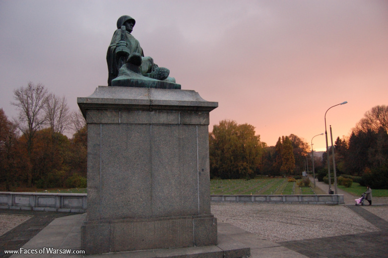 Faces of Warsaw - Soviet Army Soldiers' Cemetery - Mausoleum, All Saints 2009