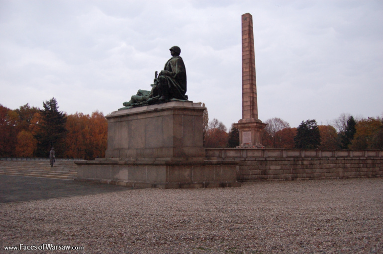 Faces of Warsaw - Soviet Army Soldiers' Cemetery - Mausoleum, All Saints 2009