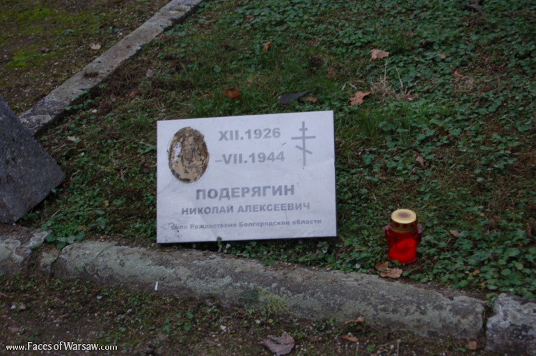 Faces of Warsaw - Soviet Army Soldiers' Cemetery - Mausoleum, All Saints 2009