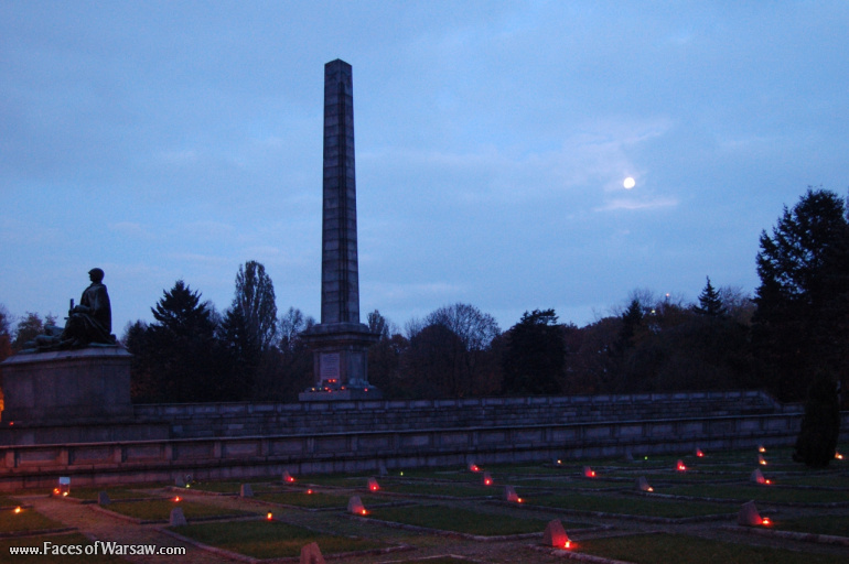 Faces of Warsaw - Soviet Army Soldiers' Cemetery - Mausoleum, All Saints 2009