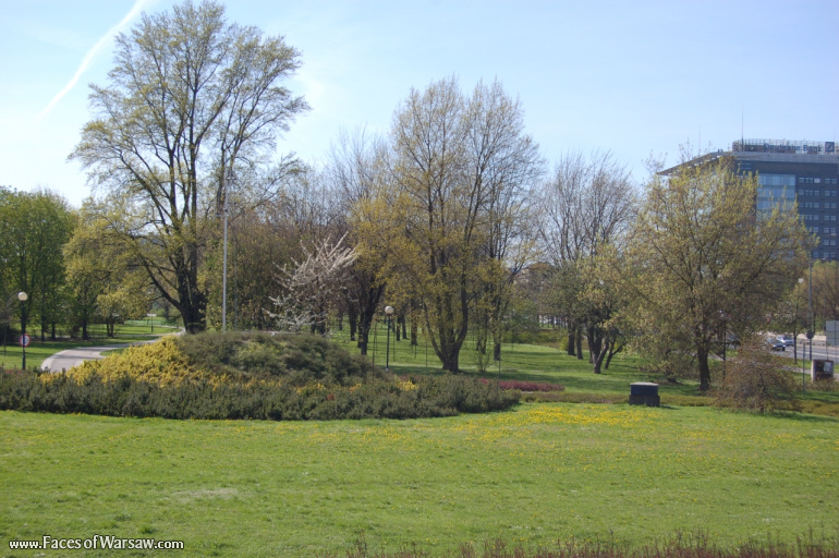 Faces of Warsaw - Mokotów Field, Spring 2009