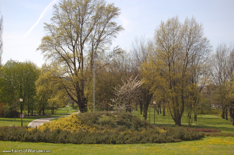 Faces of Warsaw - Mokotów Field, Spring 2009