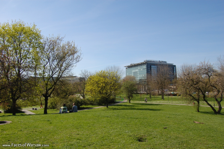 Faces of Warsaw - Mokotów Field, Spring 2009