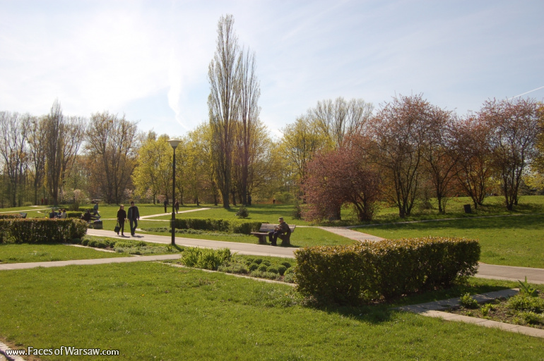 Faces of Warsaw - Mokotów Field, Spring 2009