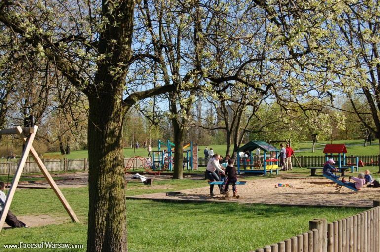 Faces of Warsaw - Mokotów Field, Spring 2009