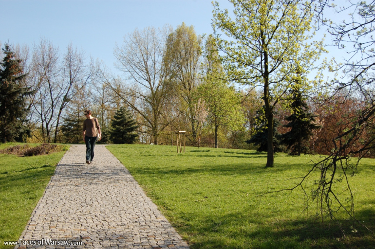 Faces of Warsaw - Mokotów Field, Spring 2009