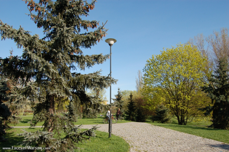 Faces of Warsaw - Mokotów Field, Spring 2009