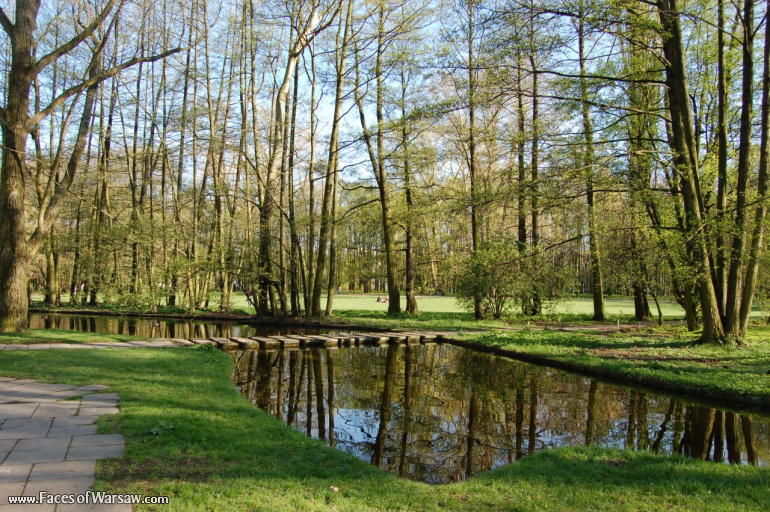 Faces of Warsaw - Mokotów Field, Spring 2009