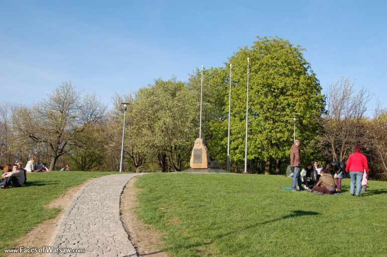 Faces of Warsaw - Mokotów Field, Spring 2009