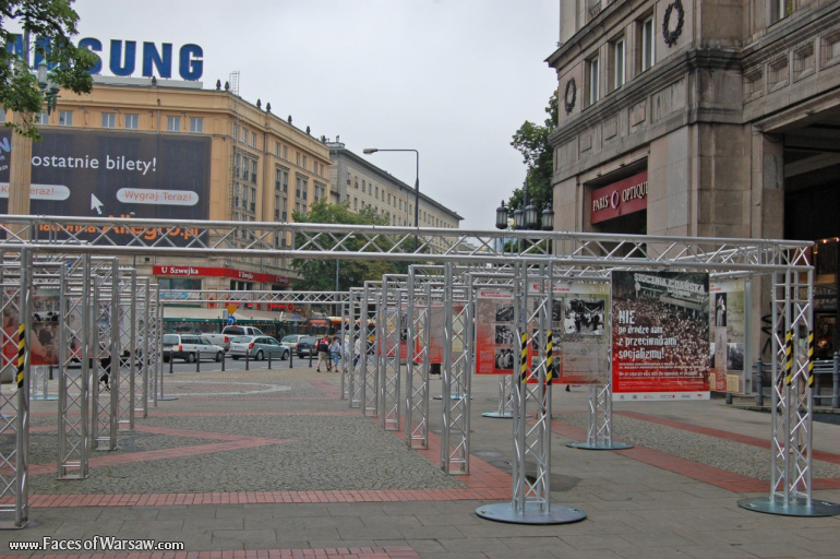 Faces of Warsaw - "We go separate ways with the oponents of socialism!", Konstytucji Square, 2009