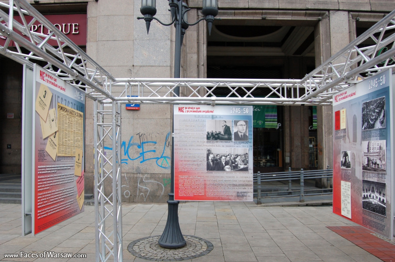 Faces of Warsaw - "We go separate ways with the oponents of socialism!", Konstytucji Square, 2009