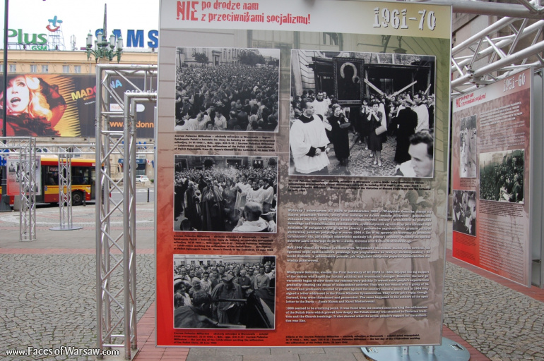 Faces of Warsaw - "We go separate ways with the oponents of socialism!", Konstytucji Square, 2009