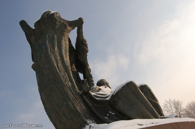 Faces of Warsaw - Chopin Monument in Winter