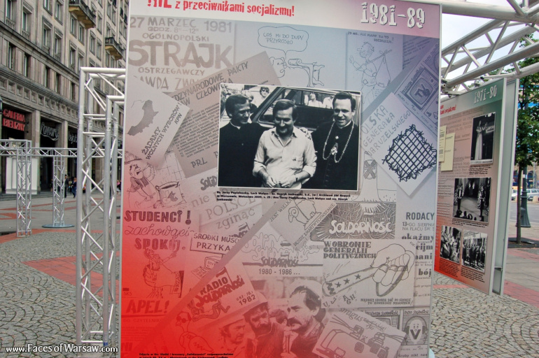 Faces of Warsaw - "We go separate ways with the oponents of socialism!", Konstytucji Square, 2009